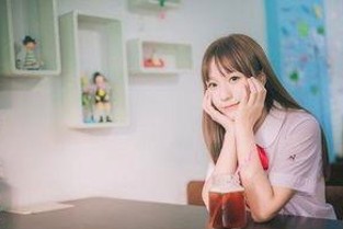 娱乐圈大瓜热议:董璇近照引怀孕猜测与吃瓜音乐文化解析