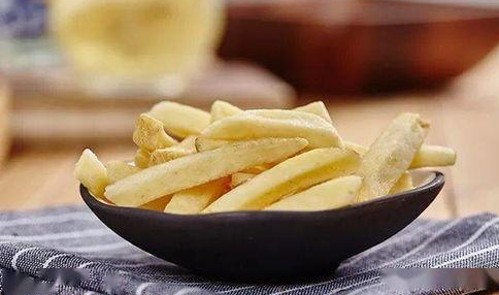 揭秘娱乐圈“供桌明星”：低调背后的光芒与压力