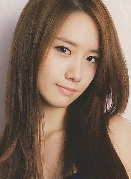 暖暖直播间人气爆棚，明星吃紫薇瓜也成新风潮！